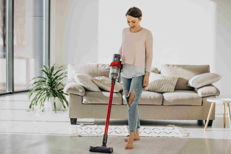 decouvrez le nouvel aspirateur balai dreame r10 efficacite