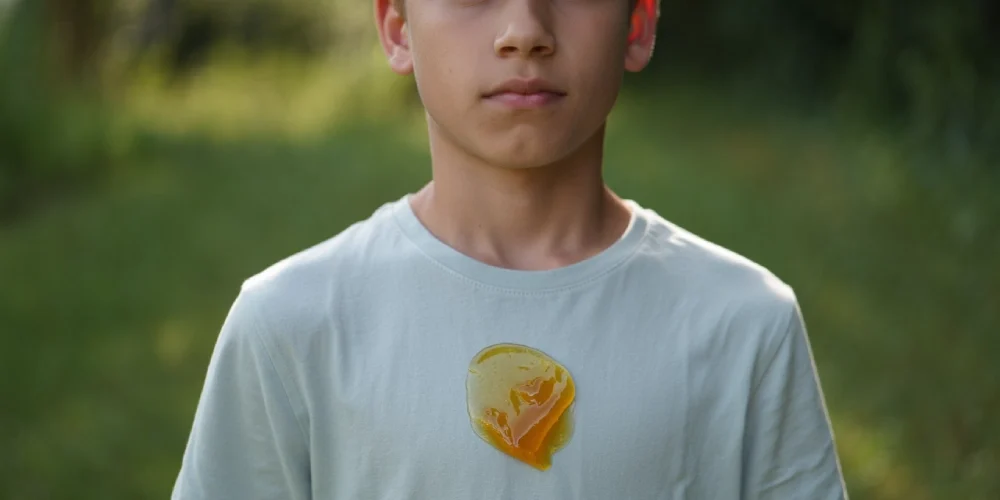 astuces-grand-mere-pour-enlever-resine