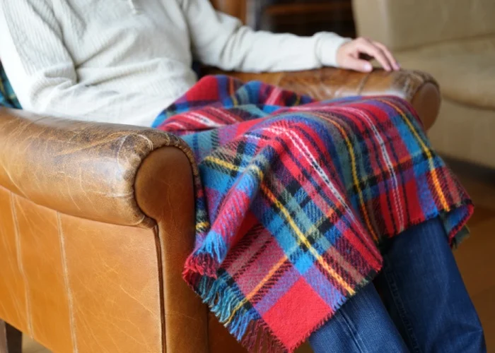pourquoi-choisir-un-plaid-prenom-personnalise-pour-son-interieur